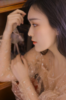 黑暗假童话